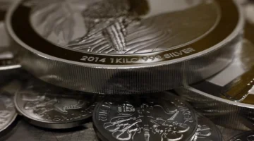 تراجع مفاجئ.. تحذير Investing.com من انهيار اقتصادي سريع في 2025